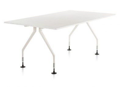 RePlastic Table: Snowstorm top, White Angled legs